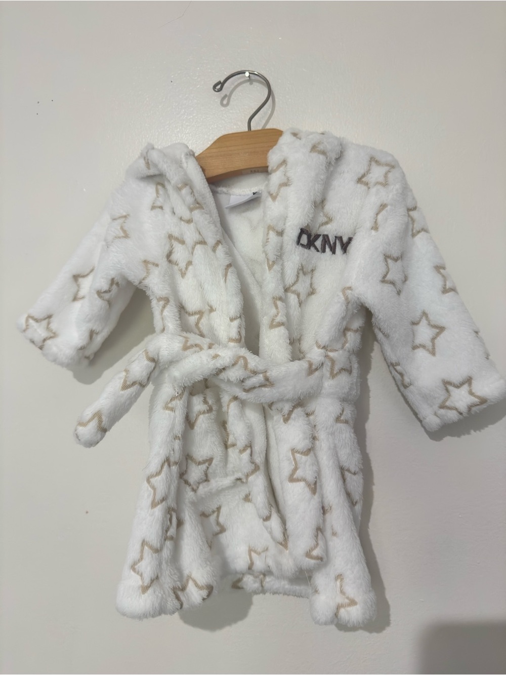 DKNY White Plush Hooded Kids Robe with Tan Star Print